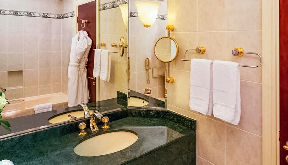 هتل موون پیک گرند البوستان دبی